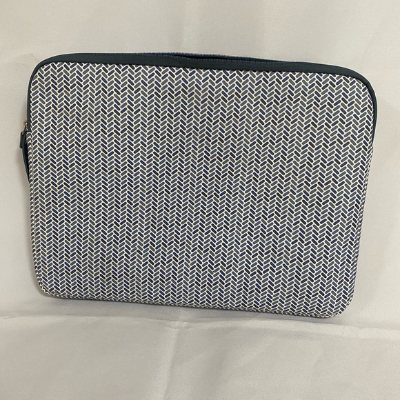 Targus laptop/ipad sleeve - Picture 3 of 6